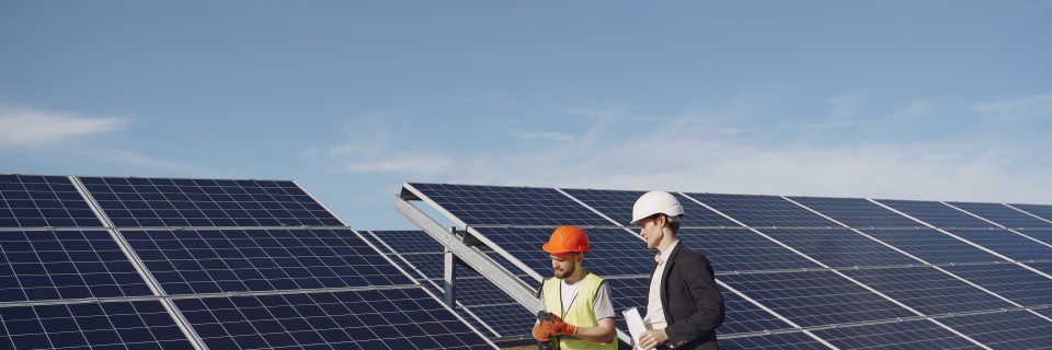 Giải pháp giúp tiết kiệm tiền điện hàng tỉ đồng